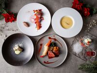 【2025Xmasランチ！1部　11:30～13:30 12月19日～25日】サーモンや牛サーロインを堪能！