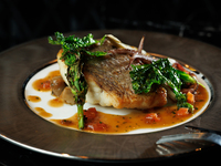 【仅限午餐】黑毛和牛菲力牛排小套餐 + 任选一种饮料