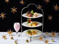 カラフルなクリスマスのアフタヌーンティーセット ￥6000