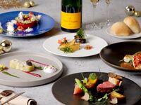 【12/22,23 限定XmasDinner】キャビア・メインはオマール海老や国産牛フィレ肉とフォアグラ＆トリュフのロッシー二などの高級食材を使用！全5品世界3大珍味フルコース！