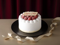 新エクストラスーパーあまおうショートケーキ