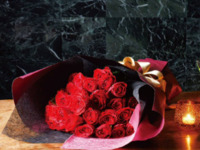 ◇席のみ予約または他プランと一緒にご注文ください◇【熱い思いをまっすぐに届ける情熱的な深紅のバラ】レッドローズ100本