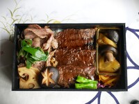 とちぎ和牛炙り焼とすき焼重　2,380円