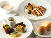 【12/31～1/5限定】メインが選べる年末年始ランチコース＜店内席＞