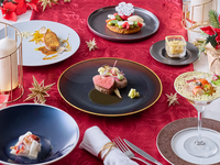 チャペルコンサート付き【2025XmasDinner】ロゼスパークリングワインで乾杯！オマール海老の前菜やキャビア・フォアグラなど メインには松阪牛を堪能~シェフからの贈り物~　12月24日~25日