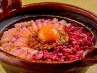 From October 1st - [Premium Course] This course is packed with specialties including "Selected Wagyu Beef Sea Urchin Yukhoe Dog," "Selected Fillet Brioche Cutlet Sandwich," and "Wagyu and Soy Sauce Clay Pot Rice."
