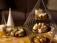 【Web Exclusive】Afternoon Tea with a Non-Alcoholic Mocktail