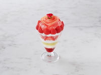 ローズパフェ 　～苺とりんご～