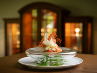 Seasonal dinner — seating-only reservations (please choose from the à la carte menu on the day). 