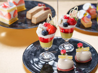 【WEB予約限定/13:00から】  Shiny Strawberry Afternoon Tea平日 　　　　　　