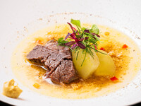 お正月LUNCH COURSE ¥8000　1月2日から1月4日まで