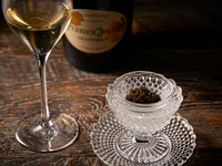 【ディナー】シャンパンｘキャビア10g　サラダ＆トーキョーカット