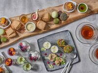 【アフタヌーンティー】スイーツ・セイボリー等15種 乾杯酒＋ロンネフェルト等フリー