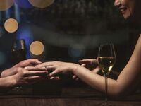 【Xmas2025】松坂牛フィレや伊勢海老、フォアグラ等厳選食材を堪能するクリスマスディナー12品＋乾杯酒＋5種ペアリングワイン付き