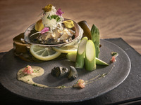 11/7-12/22 [Shi Un] A nine-course meal featuring seasonal delicacies and Japanese Black beef to delight all five senses
