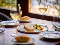 【LUNCH】6,600円 ＋乾杯スパークリング