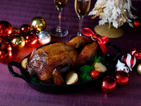 【TAKEOUT】ローストチキン（丸鶏）野菜添え