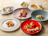 [Online reservation / Includes a toast drink of your choice / Fukuju (1/1-1/4)] A New Year's course with 7 dishes, featuring luxurious ingredients such as cornish jack, Hokkaido abalone, and golden-eyed snapper