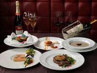 【DINNER】<12月24日～25日 21:00のお席> シャンパン付き クリスマスディナーコース USDAプライムフィレミニョンステーキなど全6品