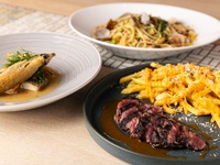【選べるメイン付き】 30種類の新鮮野菜やシェフのオリジナルレシピのデリ&焼きたてポップオーバー