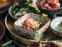 3-hour all-you-can-drink course [Matsu: Seasonal Course] Includes an assortment of seasonal vegetables, rolled sushi, and even a charcoal-grilled main course. Enjoy in luxury!!