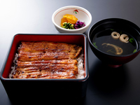 Unaju（配泡菜和湯）