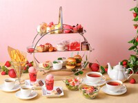 【2025年12月1日～2026年1月4日】【150分制・窓側席確約・乾杯用モクテル付】アフタヌーンティーセット🍓～いちご＆チョコレート～