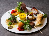 【18:00~20:00のお席】アルコールペアリング付き X'masスペシャルディナーコース　※2時間のお席となります