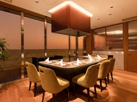 【平日限定ディナーアニバーサリー個室（テラス付）プラン】スパークリングワイン、メッセージプレート付き