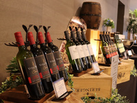 [Hilton Garden Inn Seoul Gangnam] Unlimited Wine & buffet Package (Weekdays)