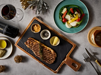 Grilled Wagyu Dinner (December to February) with one drink