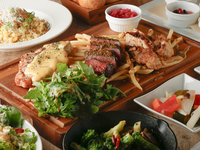 12/1~《DENの料理長お勧め‼12月宴会プラン》人気＆季節の前菜3種や牛・豚・鶏　3種コンボの肉料理盛り合わせなど全6品【2.5時間飲み放題付き】お一人様6,000円