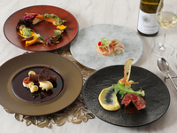 【12月】トゥジュール　“Toujours”