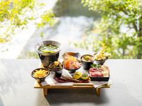 京丼五種食べ比べ膳~和牛肩ロースと冬野菜のすき焼き~（冬ver./2025.12月1日～）