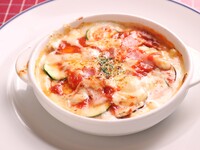 茄子とズッキーニのトマトソースマカロニグラタンドリンク付）