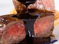 「Verdure the steak  miyakoのシグネチャーメニュー　ザ・ステーキセット｜ヒレ250g」