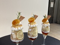 レモンとレモンプリンと洋梨のパフェ(フルート)