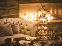 ＜New Arrival❄17時～限定＞平日『スパークリングワイン付きイブニングハイティー』世界三大珍味をはじめとする至福の数々！マリアージュフレールもお替り自由　11月15日（土）～