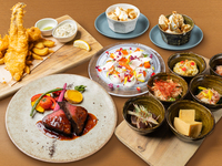 <A partir del 1 de diciembre> [Si quieres disfrutar de SVB...] "Menú Mugi Tomi": 4 platos principales (10 variedades) + 2 horas de barra libre por 6.800 yenes