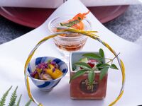 【新春特別ランチ】 和コース+(メイン)黒毛和牛サーロイン (1/2・3のみ) 