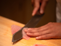 [Déjeuner/Dîner] 17 plats au total, dont des nigiri sushi et des en-cas