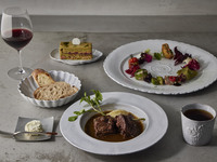 セレクトランチ　”季節のお料理"【 ¥7,200円(税別) 】