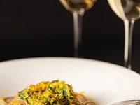 [Dinner / Suitable for business dinners, entertaining clients, and farewell/welcome parties / Private room only, adjacent to the bar floor] 5-course meal recommended by the chef, including A4 grade domestic beef sirloin + choice of aperitif including champagne (Limited to 2-6 people, advance reservation required)