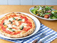 誕生日や記念日のお祝いに！メッセージプレート付き【平日限定】選べるメインのランチコース★乾杯ドリンク＋サラダ＋食後のデザート＆カフェもついたお得なコース★