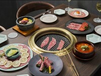 Enjoy all of our recommended dishes in this 15-course [Luxury Chef's Choice Course]