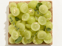 【テイクアウト】シャインマスカットスクエアタルト(15cm)