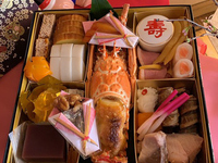 [Manager's Delivery] Three-Tiered 8-inch New Year's Ceremony, 25.0 x 25.0 cm