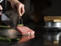 [Dinner] ■ Hana Course ■ Live spiny lobster, Maesawa beef, and other 9 dishes + champagne toast