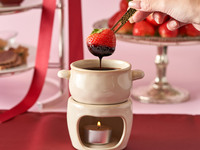 【Strawberry Afternoon Tea】カフェおかわり自由！グラスシャンパーニュ付き