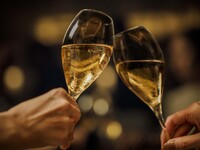 Strawberry Shortcake + Choice of Toast Drink + Coffee or Tea